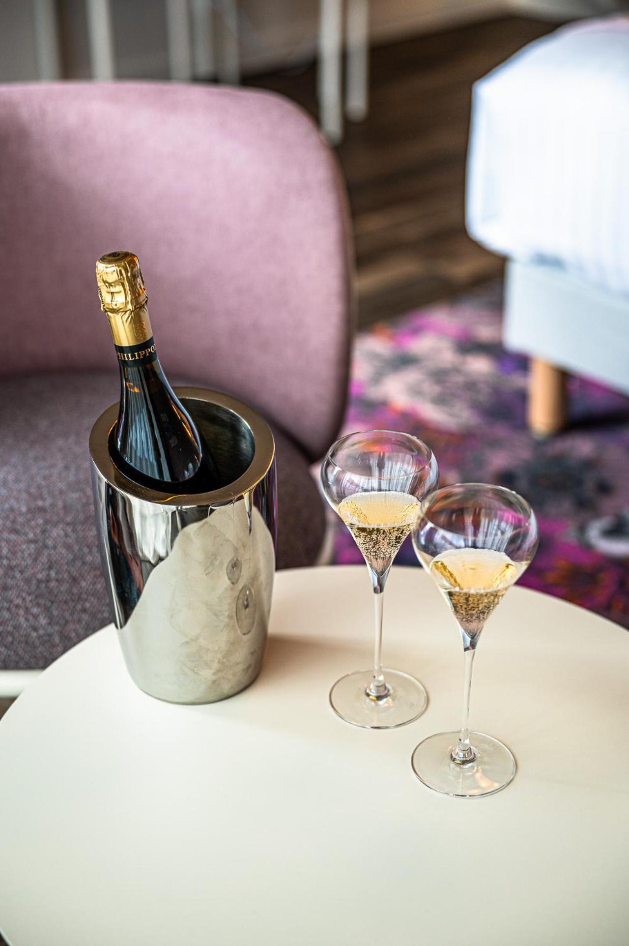 Logis Hotellerie Les Brisants , Restaurant J M Perochon Bretignolles-sur-Mer Luaran gambar